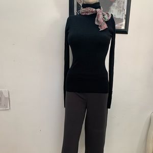 Full ensemble as seen Uk 8